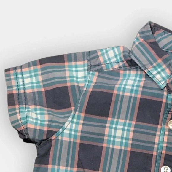 4/$20 Carter’s Plaid Boy’s Button Down Shirt -  12M - Picture 3 of 5